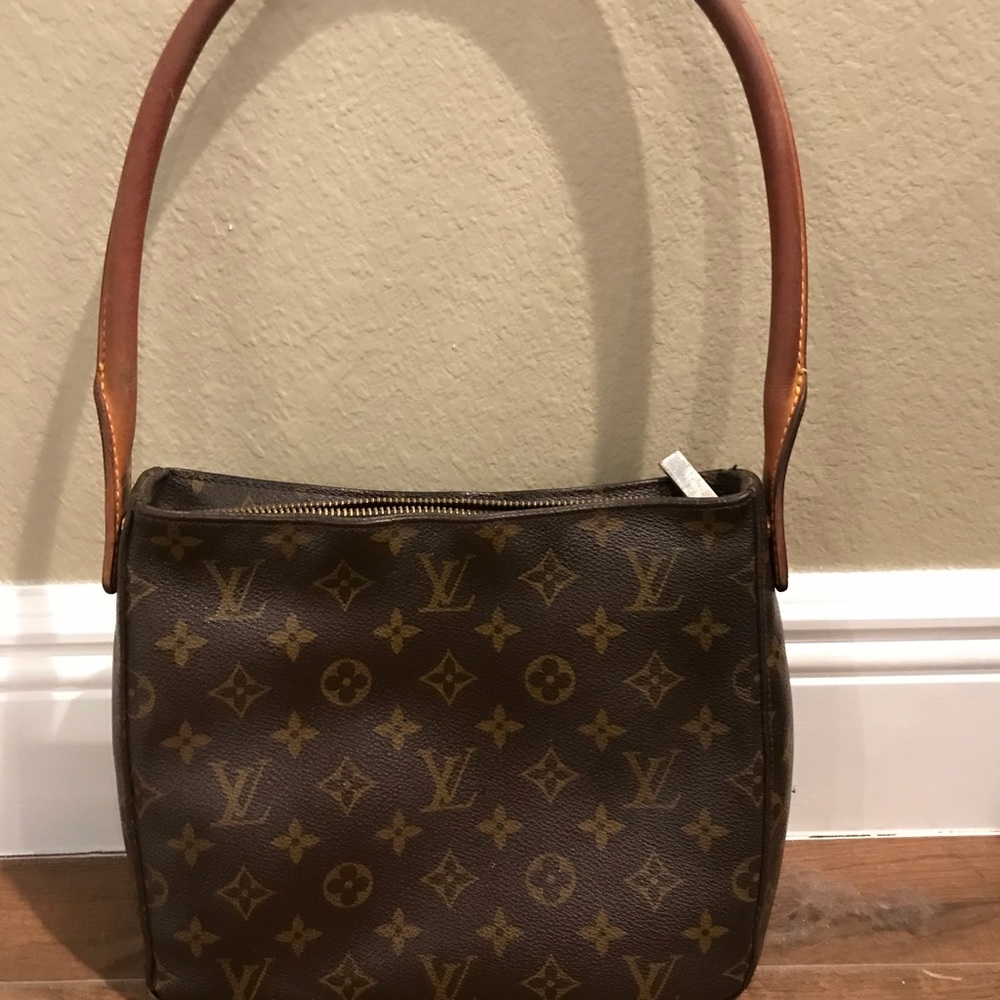 Louis Vuitton Looping MM